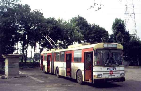 Бвший эберсвальдский шарнирно-сочлененный троллейбус № 016 (Тимишора № 34) австрийского типа ÖAF Gräf & Stift GE 110 M16 в Тимишоара (Румыния)