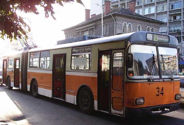 Бвший эберсвальдский шарнирно-сочлененный троллейбус № 016 (Тимишора № 34) австрийского типа ÖAF Gräf & Stift GE 110 M16 в Тимишоара (Румыния)