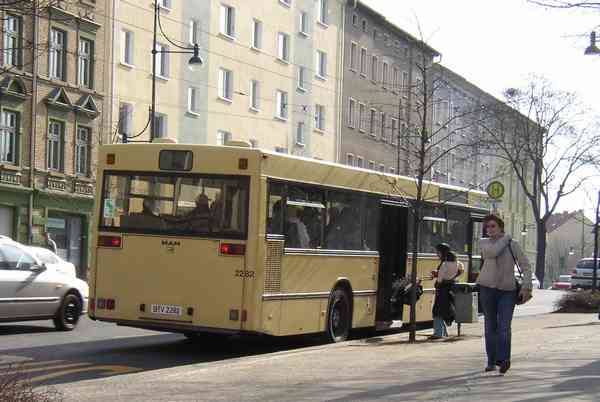 Bus Wagen-Nr. 2282 der BVG als Obus-Ersatzverkehr in Eberswalde