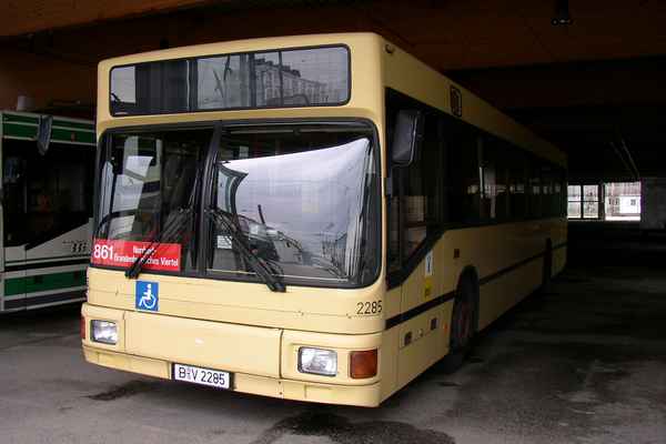 Bus Wagen-Nr. 2285 der BVG als Obus-Ersatzverkehr in Eberswalde