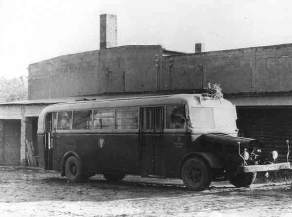 Кузов троллейбуса № 01(I) на шасси грузового автомобиля «Даймлер-Бенц».