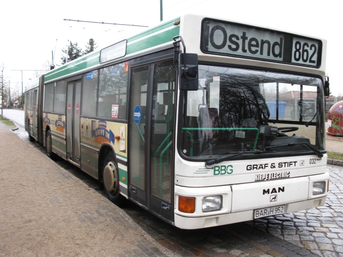 Шарнирно-сочленённый троллейбус № 032 типа ÖAF Gräf & Stift NGE 152 M17