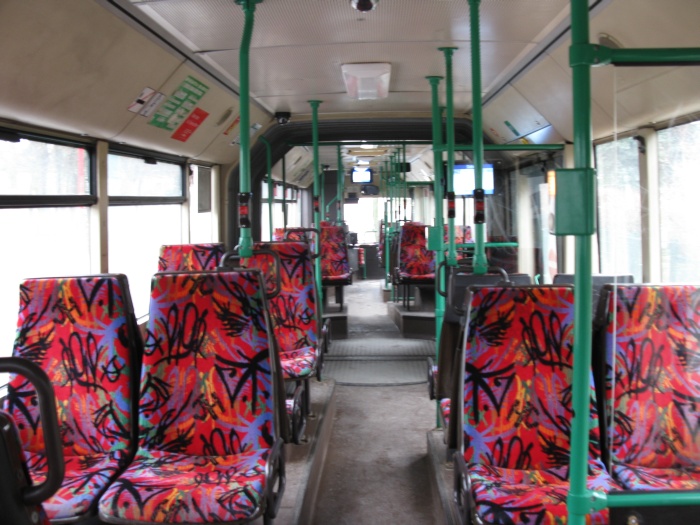 Articulated trolleybus no. 032 of the Austrian type ÖAF Gräf & Stift NGE 152 M17 - back interior view