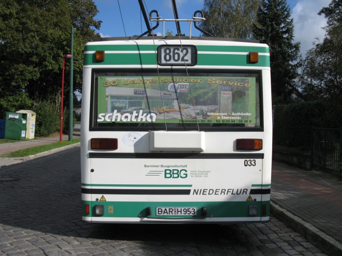 Articulated trolleybus no. 033 of the Austrian type ÖAF Gräf & Stift NGE 152 M17