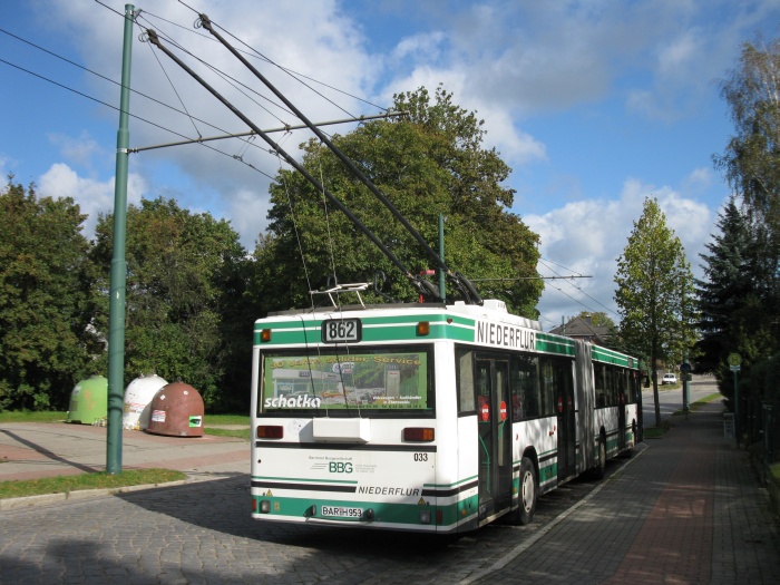 Articulated trolleybus no. 033 of the Austrian type ÖAF Gräf & Stift NGE 152 M17