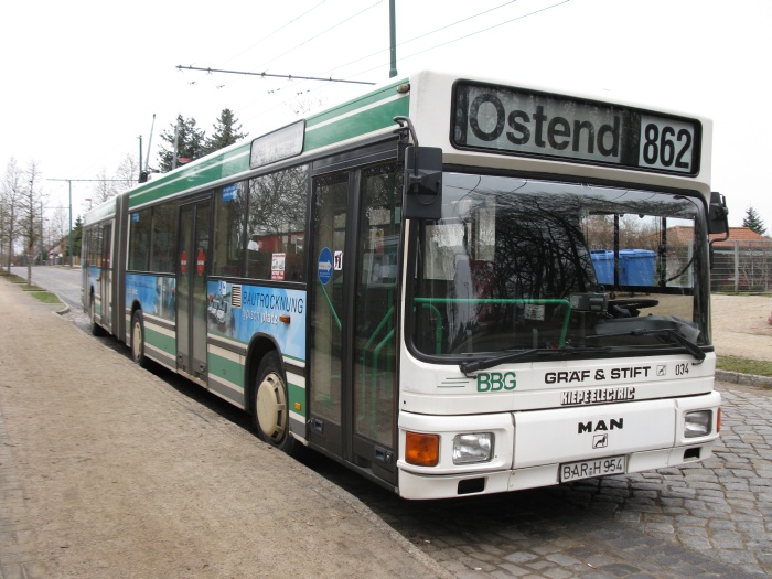 Шарнирно-сочленённый троллейбус № 034 типа ÖAF Gräf & Stift NGE 152 M17