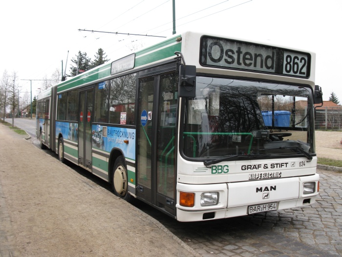 Articulated trolleybus no. 034 of the Austrian type ÖAF Gräf & Stift NGE 152 M17