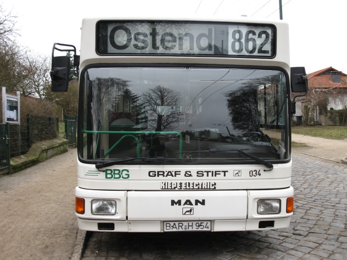 Articulated trolleybus no. 034 of the Austrian type ÖAF Gräf & Stift NGE 152 M17