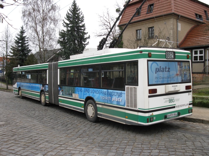 Articulated trolleybus no. 034 of the Austrian type ÖAF Gräf & Stift NGE 152 M17