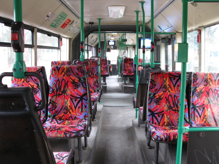 Articulated trolleybus no. 034 of the Austrian type ÖAF Gräf & Stift NGE 152 M17 - back interior view