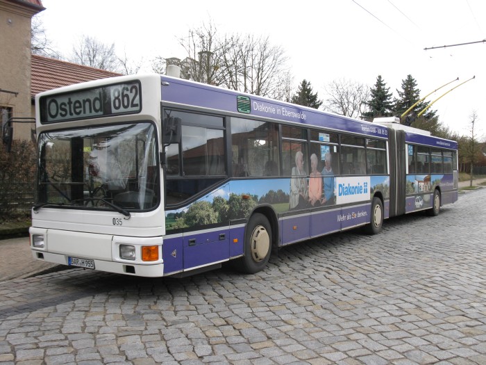 Gelenkobus Nr. 035 vom österreichischen Typ ÖAF Gräf & Stift NGE 152 M17