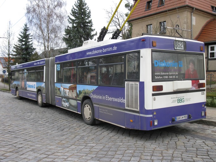 Gelenkobus Nr. 035 vom österreichischen Typ ÖAF Gräf & Stift NGE 152 M17