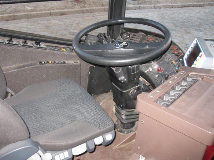 Articulated trolleybus no. 036 of the Austrian type ÖAF Gräf & Stift NGE 152 M17 - driver's ride on position