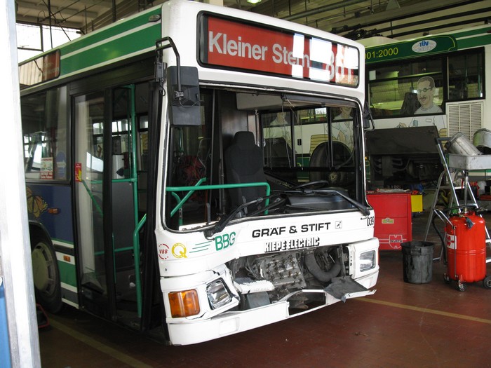 Traffic accident with participation of the articulated trolleybus no. 039 on the 11 November 2008