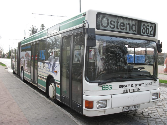 Articulated trolleybus no. 040 of the
Austrian type ÖAF Gräf & Stift NGE 152 M18