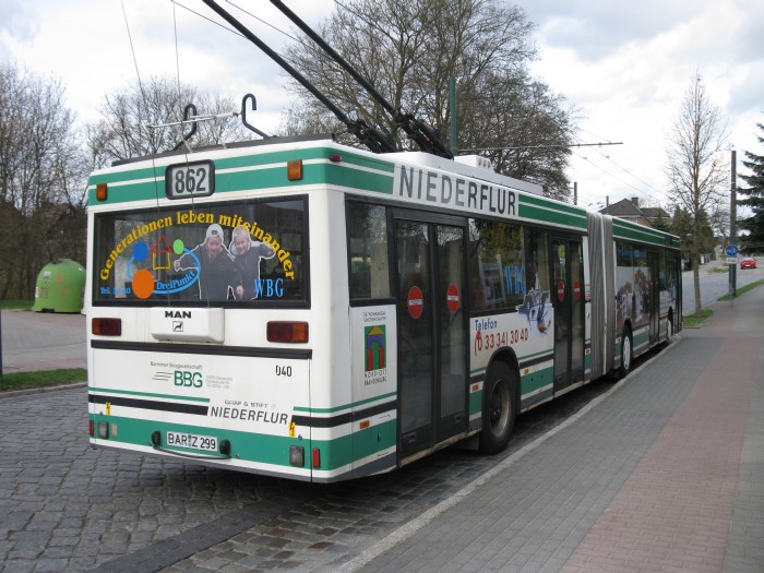 Articulated trolleybus no. 040 of the
Austrian type ÖAF Gräf & Stift NGE 152 M18