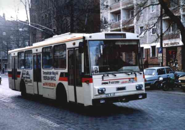 Ehemaliger Eberswalder Obus Nr. 2(IV) vom tschechischen Typ ŠKODA 14 Tr03 in Potsdam am 09.06.1992