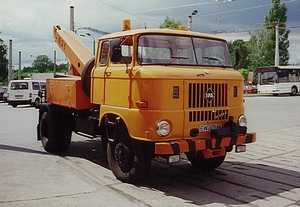 Breakdown lorry of the GDR type W 50 LA/AB/A