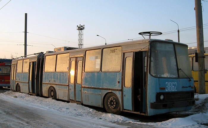 Former Eberswalde articulated trolleybus no. 023 of the Hungarian type Ikarus 280.93 with the Chelyabinsk car no. 3862 was
scrapped in March 2009