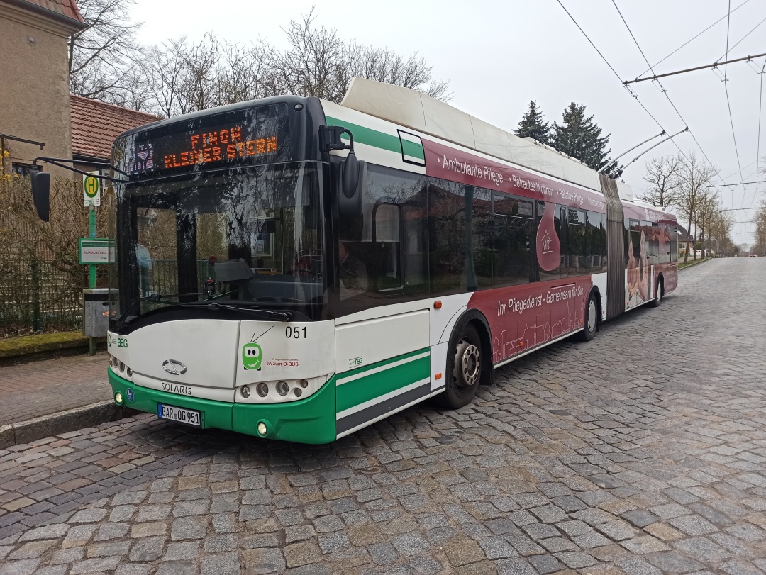 Articulated trolleybus no. 051 of the Polish type Solaris Trollino 18 AC