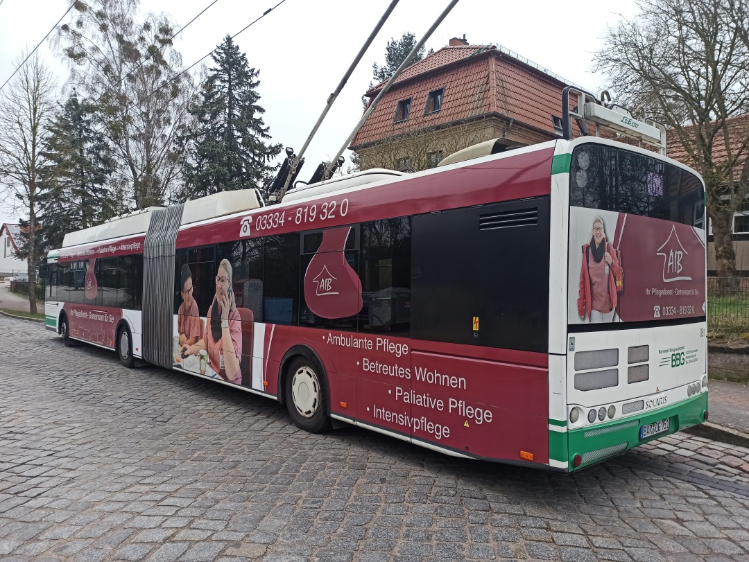 Articulated trolleybus no. 051 of the Polish type Solaris Trollino 18 AC