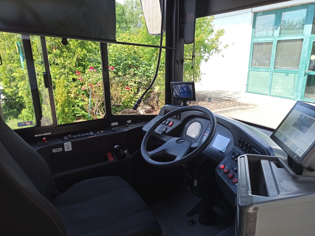 Articulated trolleybus no. 052 of the Polish type Solaris Trollino 18 AC- driver's ride on position