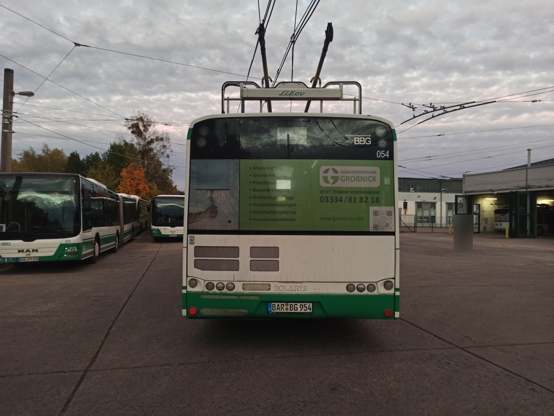 Articulated trolleybus no. 054 of the Polish type Solaris Trollino 18 III Cegelec AC