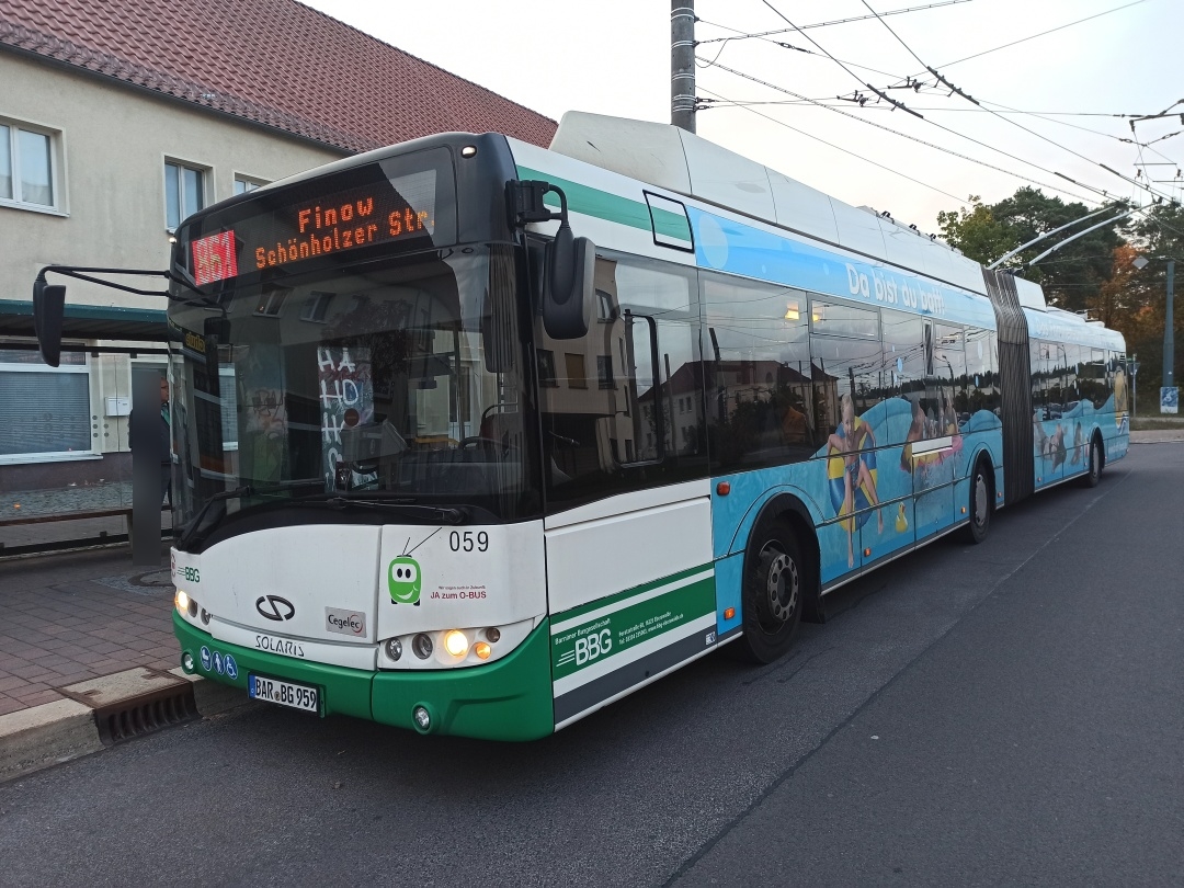 Articulated trolleybus no. 059 of the Polish type Solaris Trollino 18 III Cegelec AC
