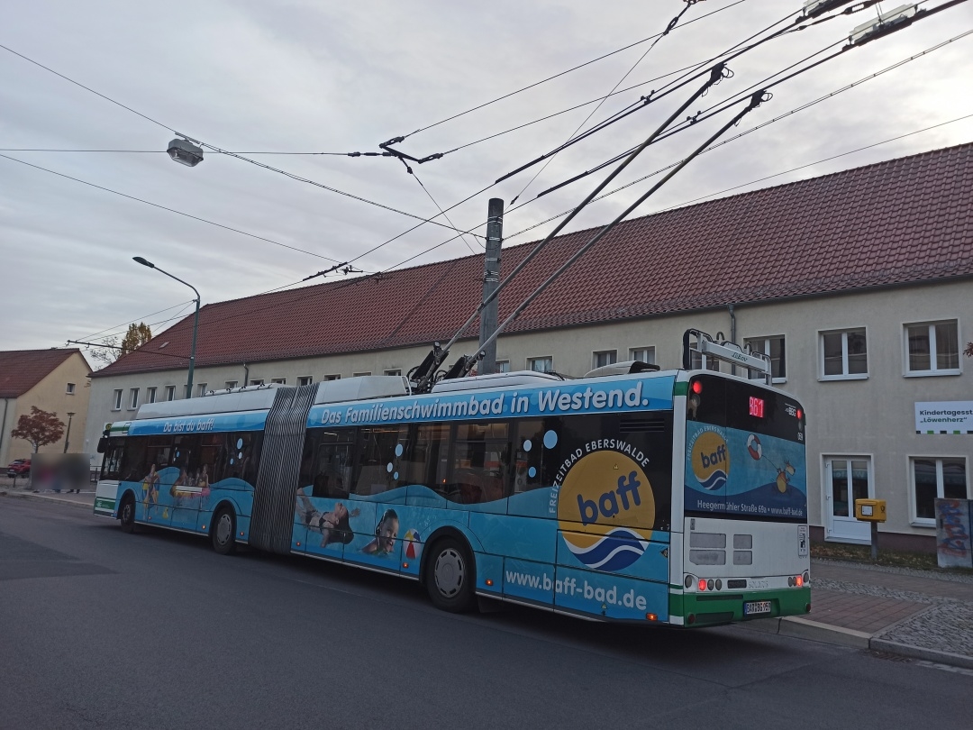 Articulated trolleybus no. 059 of the Polish type Solaris Trollino 18 III Cegelec AC