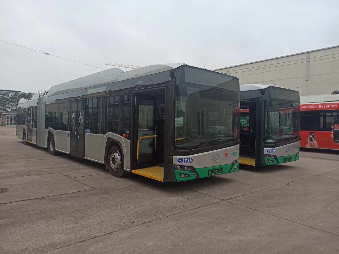 Neue Gelenkobusse vom polnischen Typ Solaris Trollino 18 Kiepe IMC auf dem Betriebshof Eberswalde/Nordend