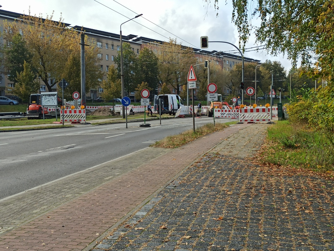 Vollsperrung der Eberswalder Straße (B 167) in Höhe der Feuerwache der Eberswalder Berufsfeuerwehr