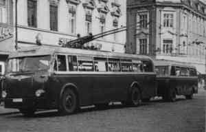 Trolleybus no. 9(II) of the GDR type LOWA W 602a with trailer of the GDR type LOWA W 700