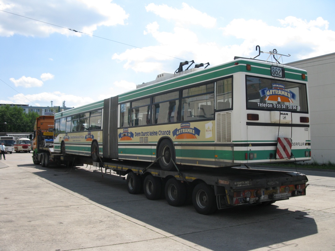 Der Gelenkobus 032 bereit zur Fahrt in die ungarische Hauptstadt Budapest. Also dann tschüß und gute Reise!
